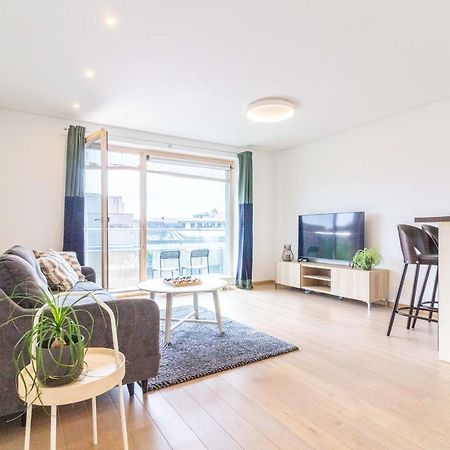 Cohost I Sunny Center Apt, Covered Parking, Balcony & Self Check-In Κάουνας Εξωτερικό φωτογραφία
