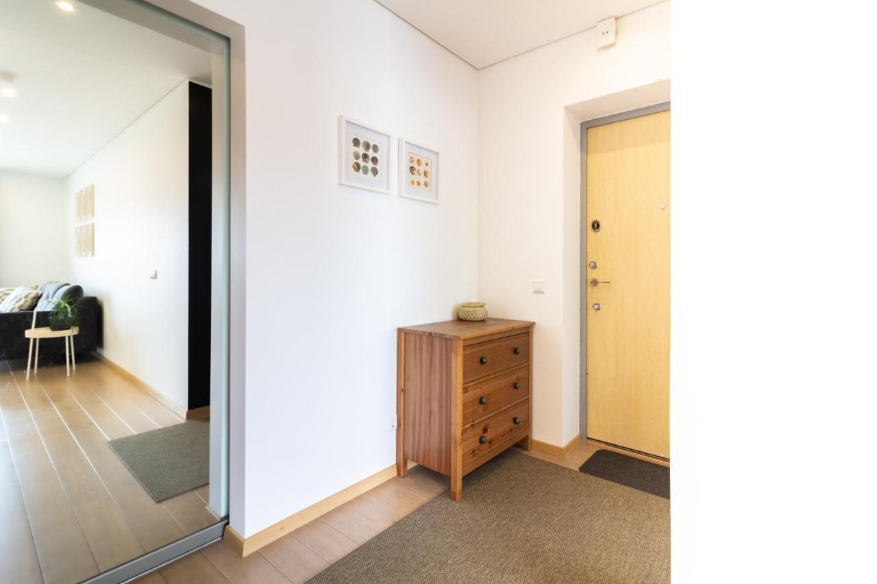 Cohost I Sunny Center Apt, Covered Parking, Balcony & Self Check-In Κάουνας Εξωτερικό φωτογραφία