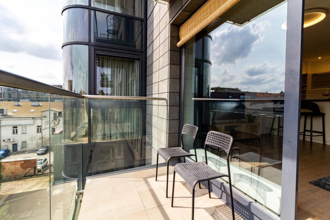 Cohost I Sunny Center Apt, Covered Parking, Balcony & Self Check-In Κάουνας Εξωτερικό φωτογραφία