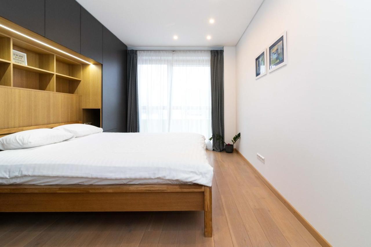 Cohost I Sunny Center Apt, Covered Parking, Balcony & Self Check-In Κάουνας Εξωτερικό φωτογραφία