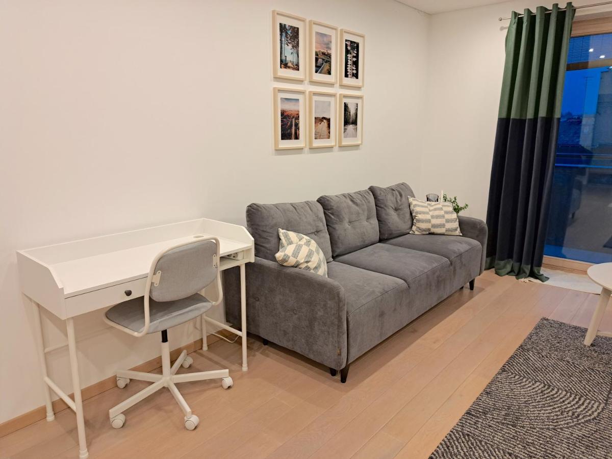 Cohost I Sunny Center Apt, Covered Parking, Balcony & Self Check-In Κάουνας Εξωτερικό φωτογραφία